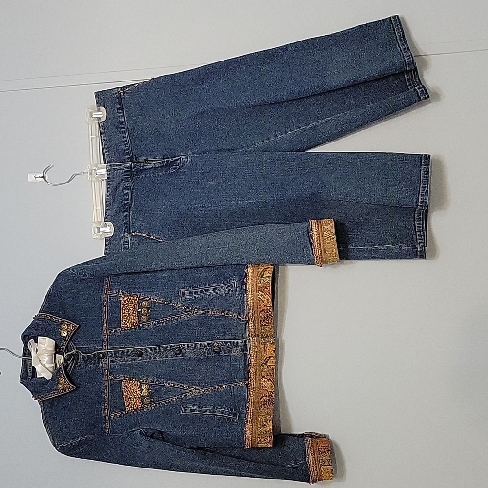 Women's Bejeweled Embellished Denim Jacket & Crop Pants Citygirl by Nancy Bolen